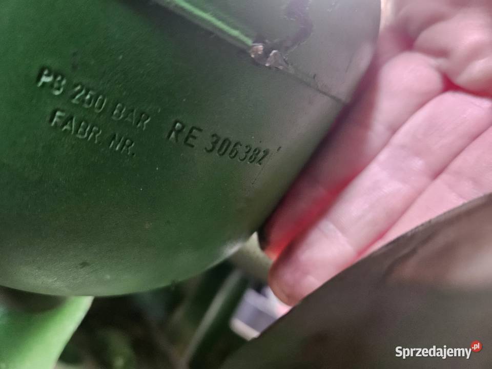 zbiornik akumulator hydrauliczny RE306382 John podlaskie Ignatki sprzedam
