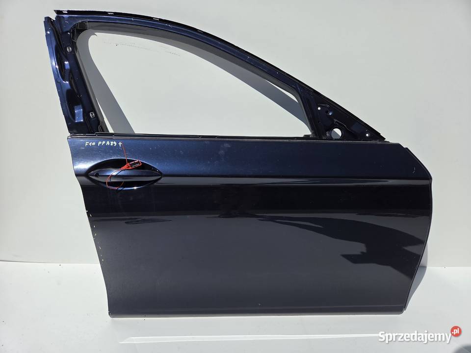 DRZWI PRAWE PRZEDNIE BMW F10 A89 Strzyżewice