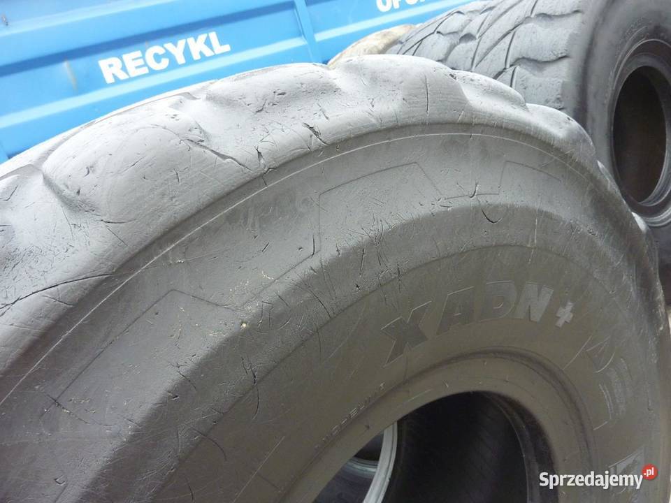 Opona używana przemysłowa 235R25 MICHELIN XADN 25cale Zaścianki sprzedam