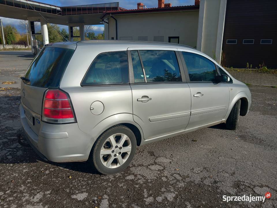 Opel Zafira nieuszkodzony Szydłowiec
