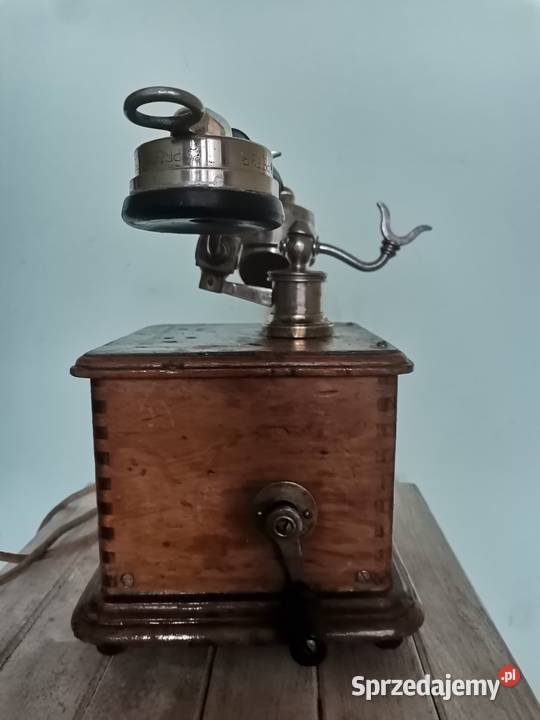 Stare telefon na korbkę z lat 30 tych w stylu małopolskie Kraków