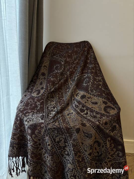 Piękny Nowy Szal Katowice