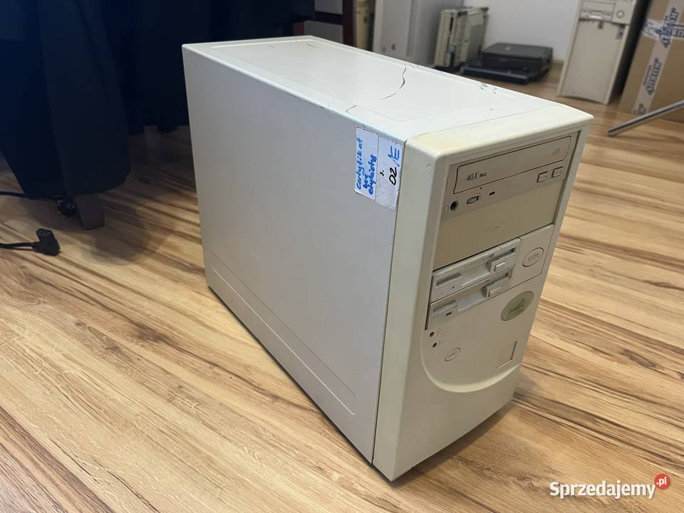 Zabytkowy komputer PC AT Pentium 75MHz Klasy Pentium III i słabsze Brzana
