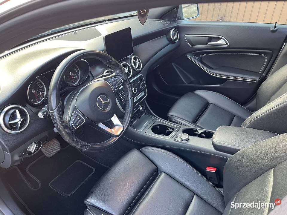 Mercedes CLa 250 benzyna automat Szyberdach Częstochowa