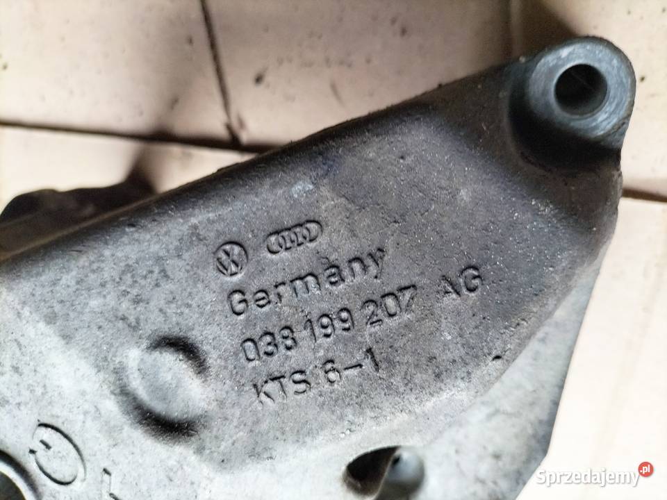 AUDI A38L A3 8L 19TDI 130 038199207AG ŚRUBA ŁAPY
