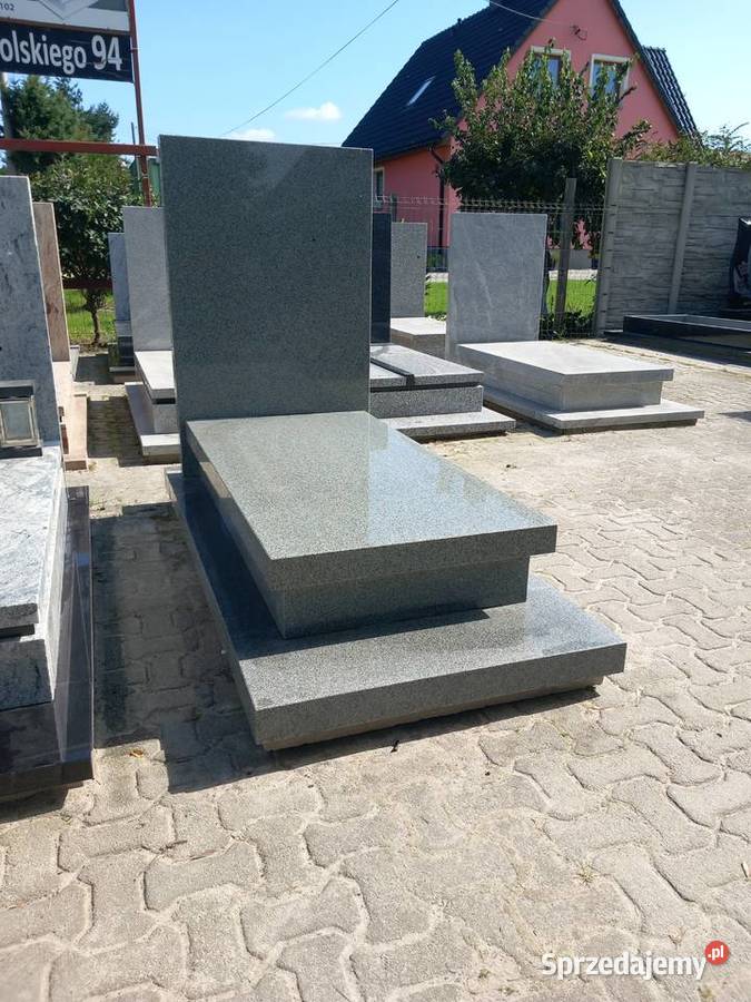Nagrobek ziemny Kury Grey 8 Strzegom dolnośląskie