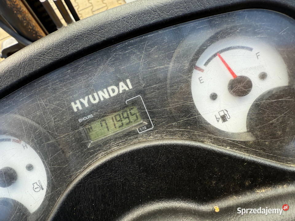 wózek widłowy HYUNDAI 30D7E diesel Kubota 3000