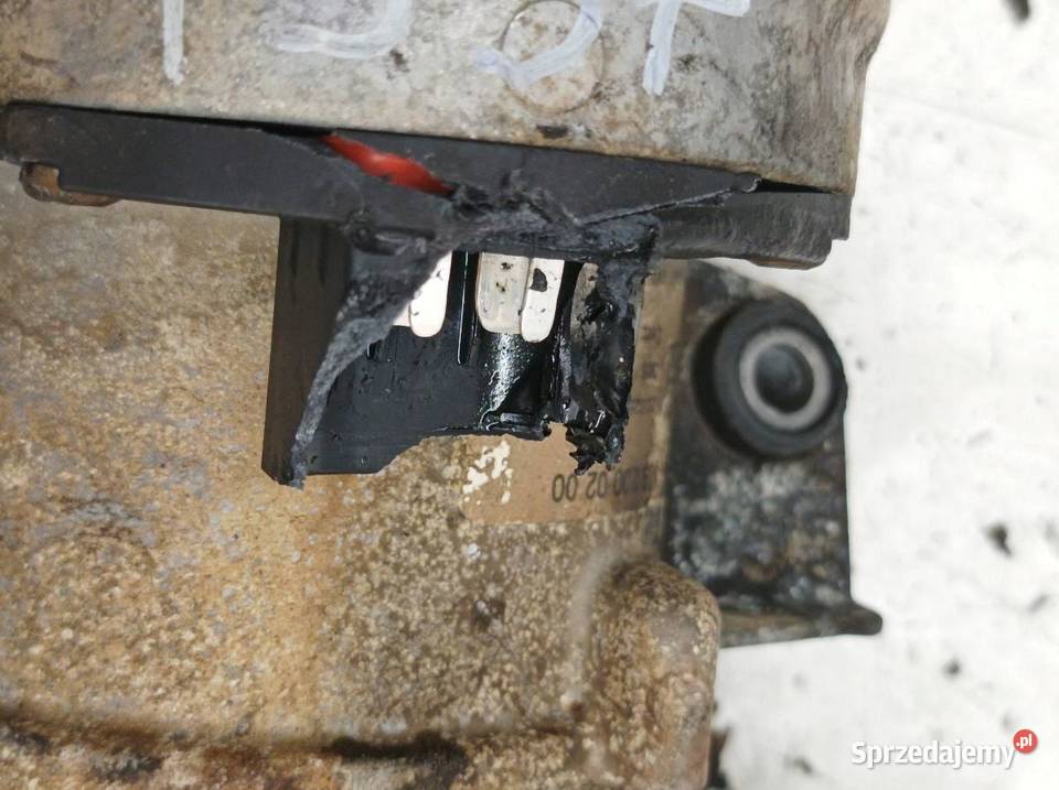 POMPA WODY A1392000200 20 CGI 45 AMG Mercedes świętokrzyskie