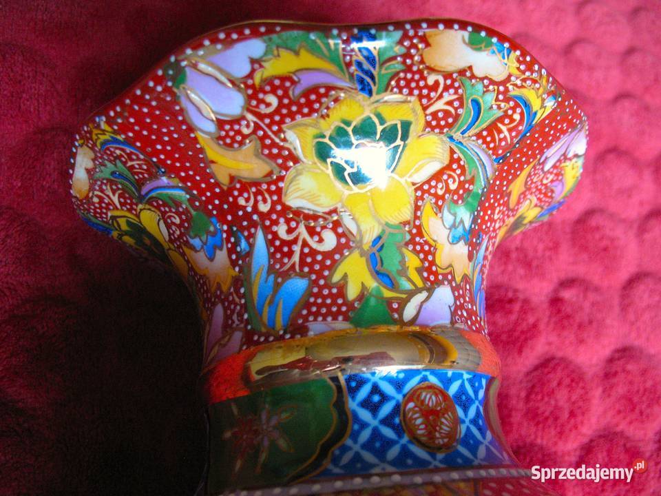 Wazon Misternie zdobiony złoty relief porcelana Siedlce