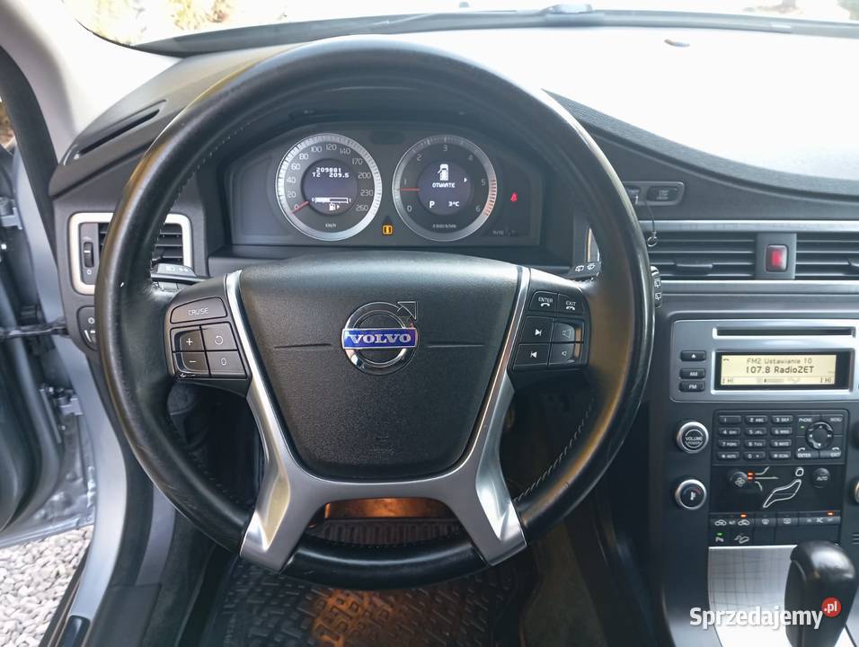 Volvo XC 70 zadbane mały przebieg Brak Rdzy sprzedam