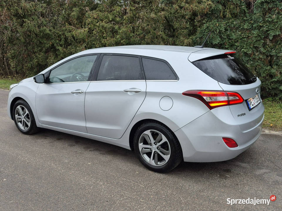 Hyundai i30 benzyna navi 75 kamera led lift II światła do jazdy dziennej Drelów