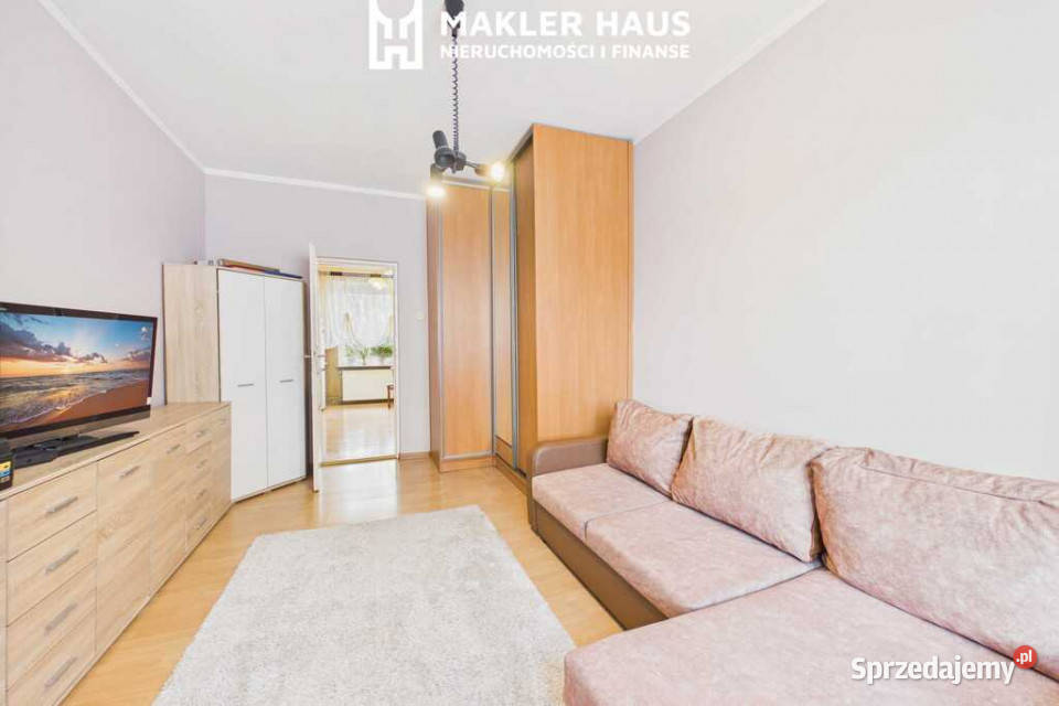 Mieszkanie 58 m 2 pokoje I piętro dwustronn kamienica Gołdap