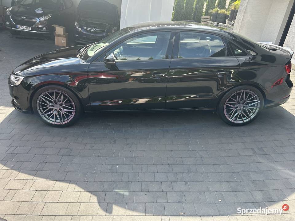 A3 sedan Rok produkcji 2020 Rączna