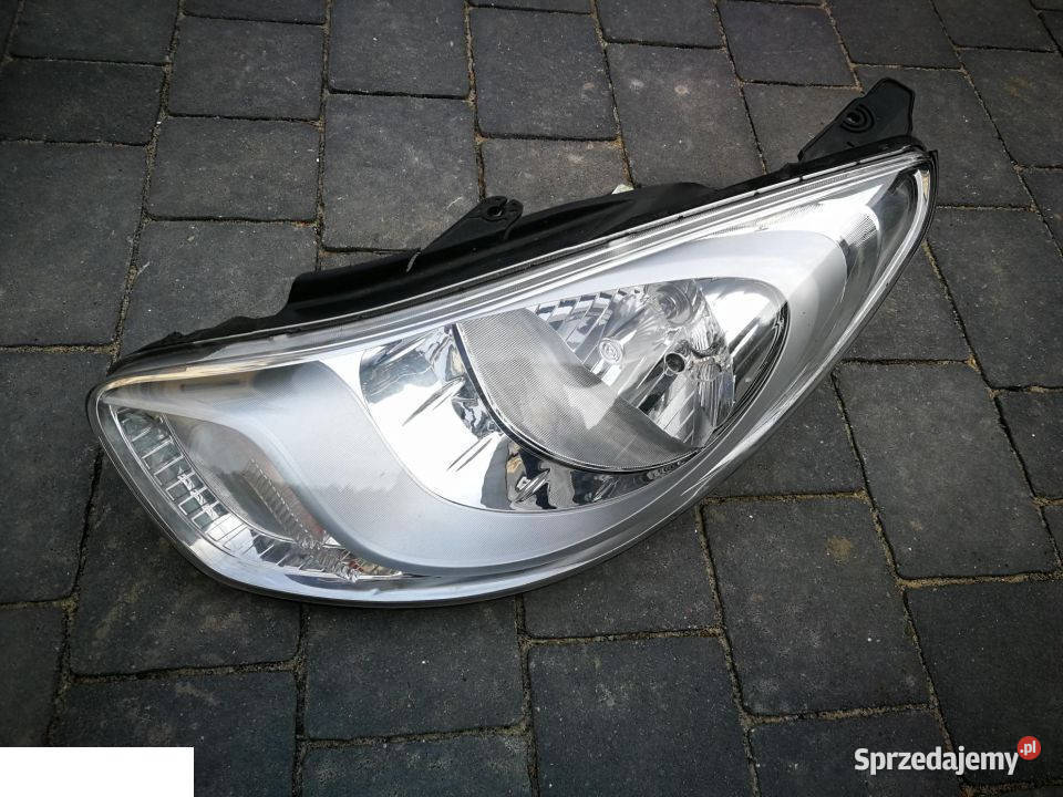 Hyundai i10 2012 reflektor przedni lewy Kozubszczyzna