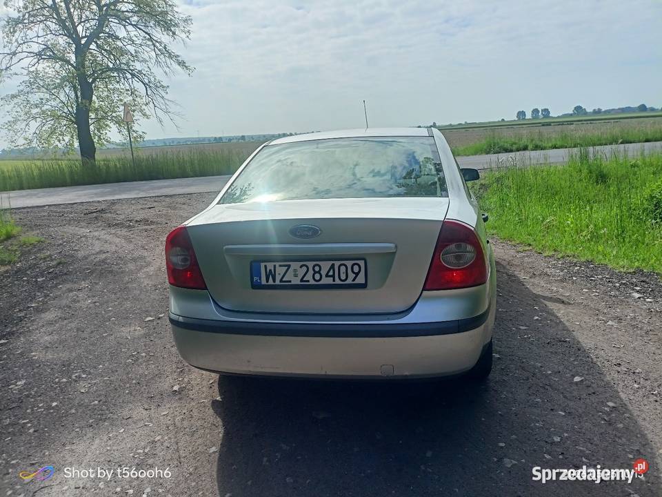 Sprzedam Ford Focus benzyna 16 sedan Rok produkcji 2006 Bułaków