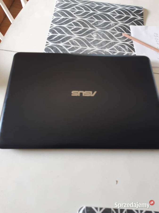 ASUS E402YA AMD E2 4GB RAM naprawdę