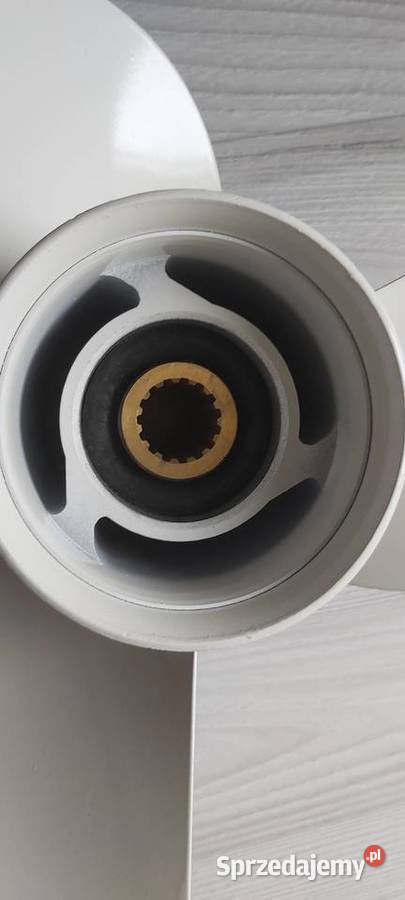 Śruba silnik zaburtowy Yamaha 40130 mocwoanie 15 Bydgoszcz