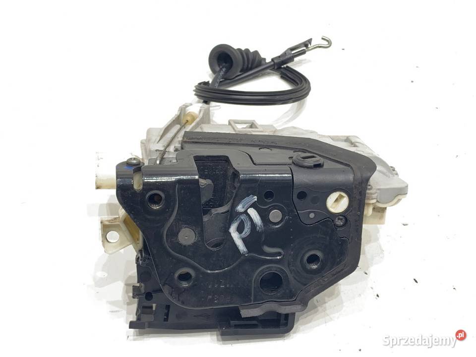 ZAMEK DRZWI PRAWY TYŁ VW PASSAT B7 Kombi