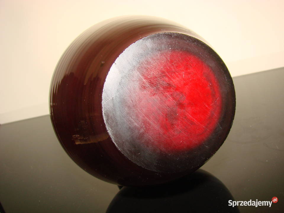 szklany czerwony dzbanek Porcelana i szkło Pruszcz Gdański