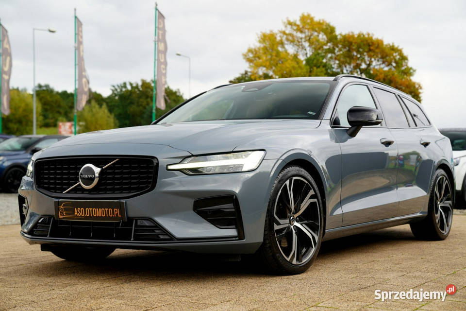 Volvo V60 R DESIGN acc FUL LED skóra nawi ALUSY serwisowany w ASO Otmuchów