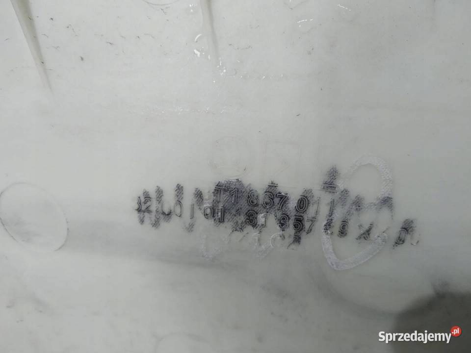 TAPICERKA BOCZEK LEWY PRZÓD 3T Skoda Superb II sprzedam