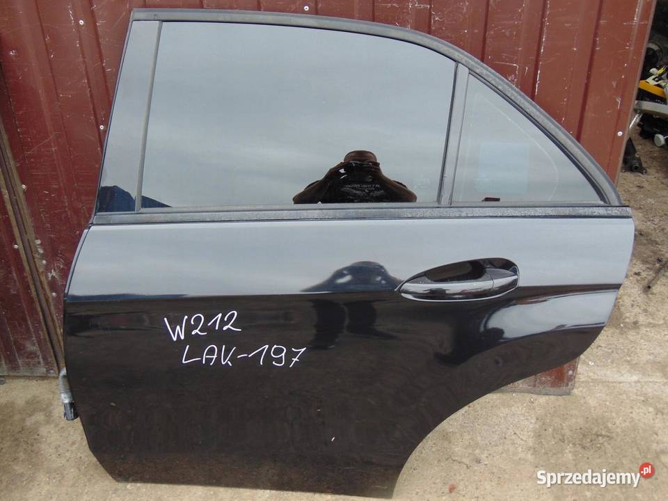 DRZWI LEWY TYŁ 197 MERCEDES W212 Drzwi sprzedam