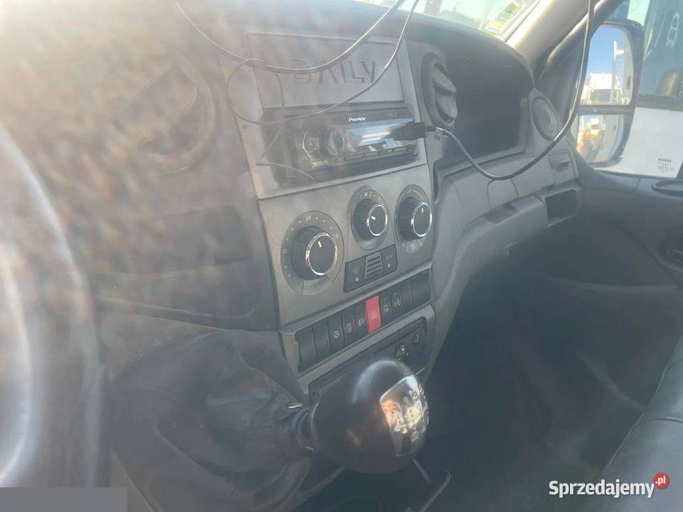 Iveco DAILY 35C17 30 Diesel 170 2014r Nisko