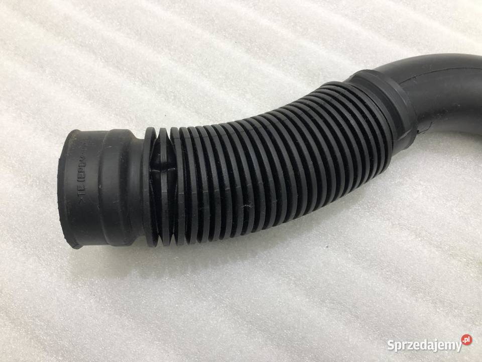 PRZEWÓD POWIETRZA DACIA SANDERO I 8200238305C osobowe Węże chłodnicy