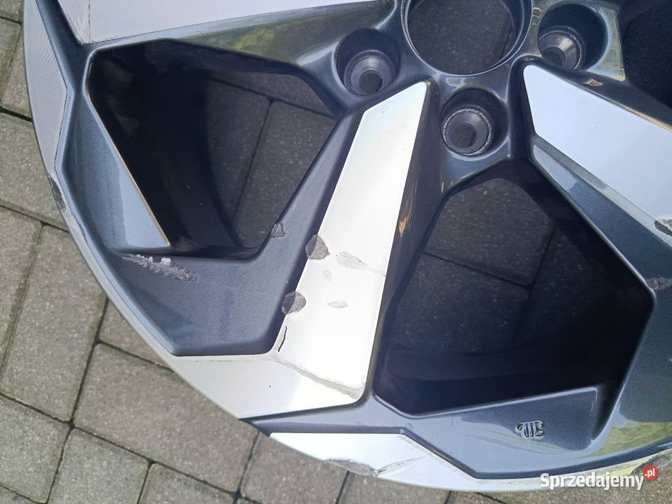 Felga Nissan Qashqai j12 III NConnecta 18 x71 2j Samochodowe