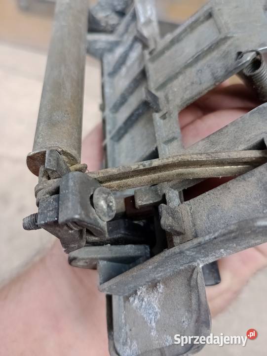 Klamka tylnej klapy Audi A6 C4 awant