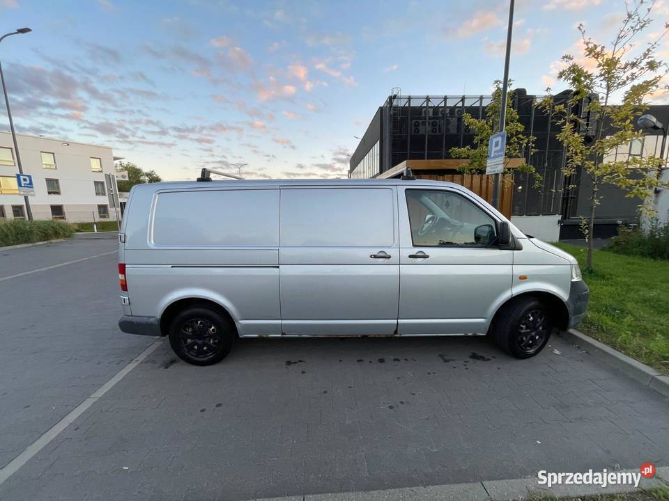 Volkswagen Transporter T5 long Rok produkcji 2007 Gdynia