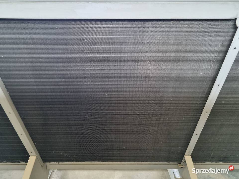 Drycooler Basetec GFW 09013 64kW skraplacz Niedźwiedź