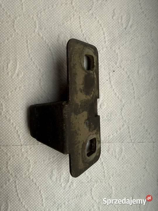 BMW e24 rygiel zamka klapy bagażnika Mszana