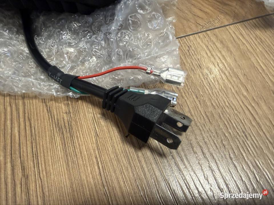 Fiat 126p Maluch reflektory lampy przód LED E9