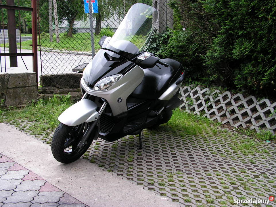 YAMAHA Xmax 125 x majesty xcyty suzuki burgman