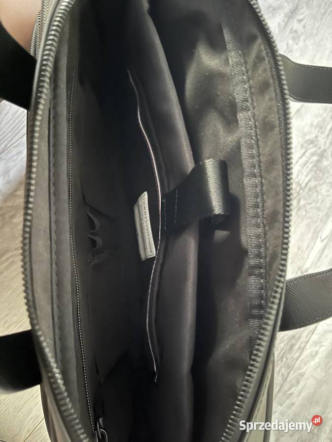 Sprzedam Damska Aktówkę Tommy Hilfiger pomorskie Rumia