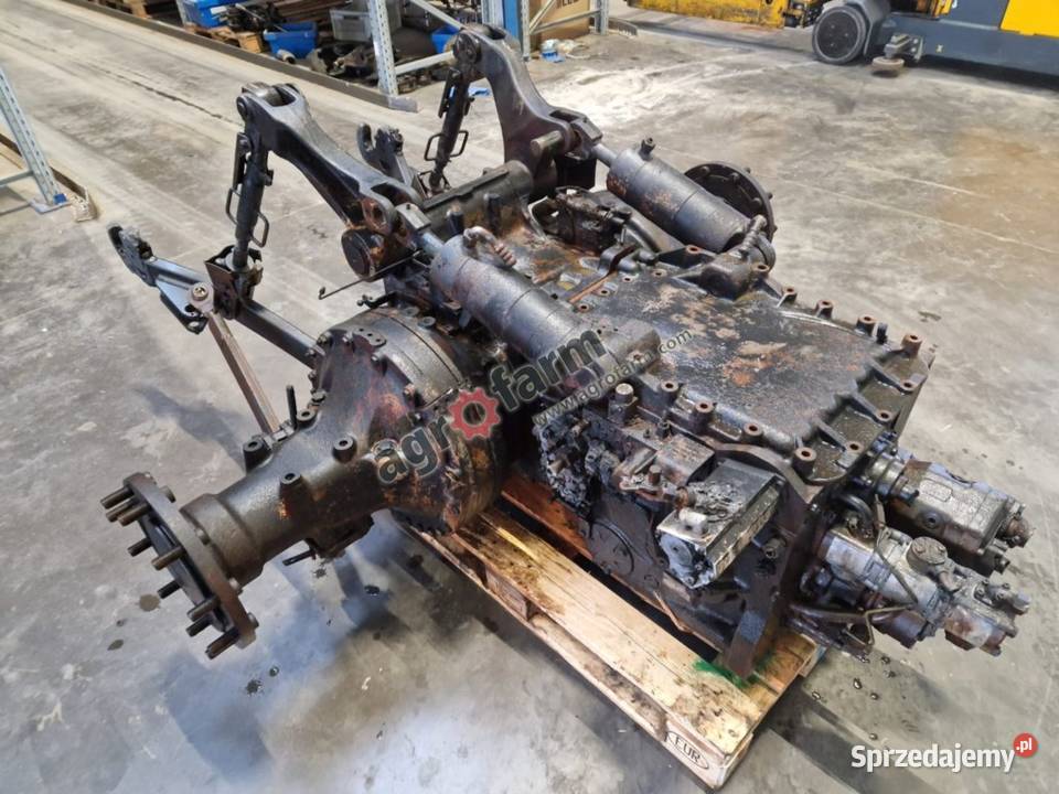 Tylny most skrzynia biegów Fendt 718100051020