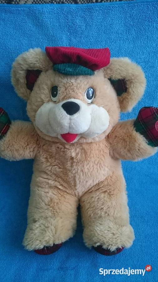 Misiek pluszowy świąteczny gra Jingle Balls i Bolesławiec