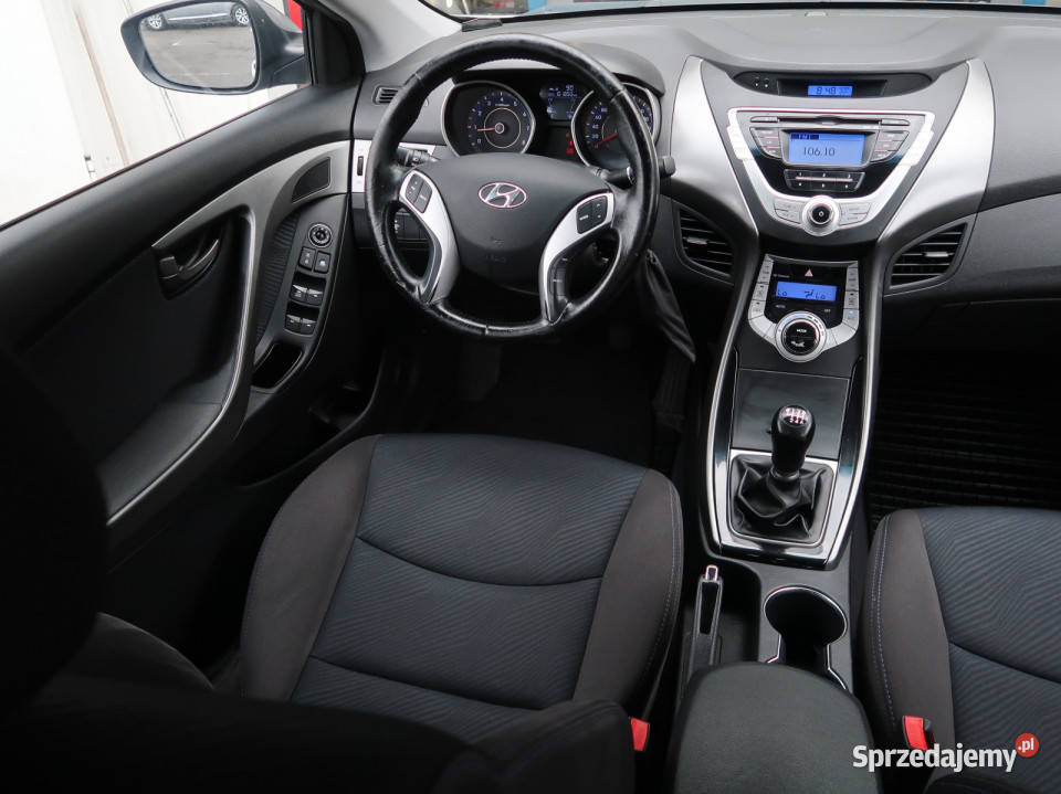 Hyundai Elantra 16 ABS