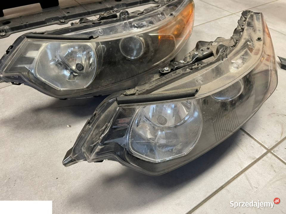 Honda Accord VIII reflektor przód lewy Europa Kozubszczyzna