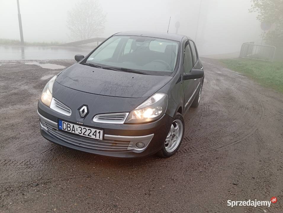 Renault Clio III 182 klima hak centralny zamek Wałbrzych