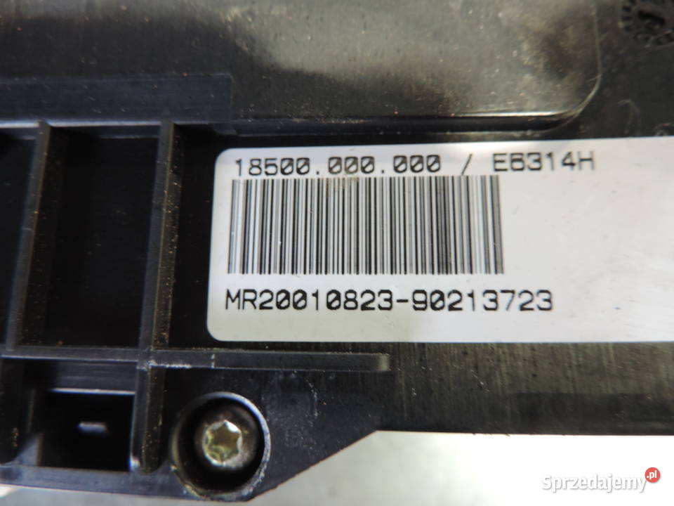 SKRZYNKA BEZPIECZNIKÓW E6314H BMW E46 20 D 03R Rok produkcji 2001 Nowy Sącz