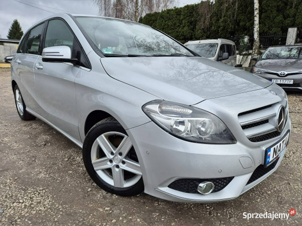 Mercedes B 180 Bogata wersja W246 2011 1595cm3