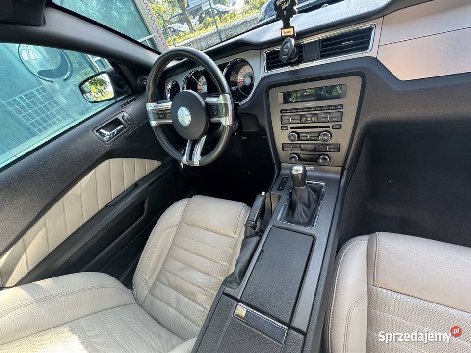 MUSTANG 37L V6 2012 z LPG 3726cm3 sprzedam