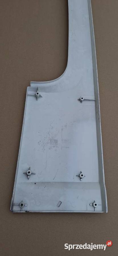 DAF XF 106 XF106 E6 SPOILER ZAKABINOWY PRAWY Bieleń