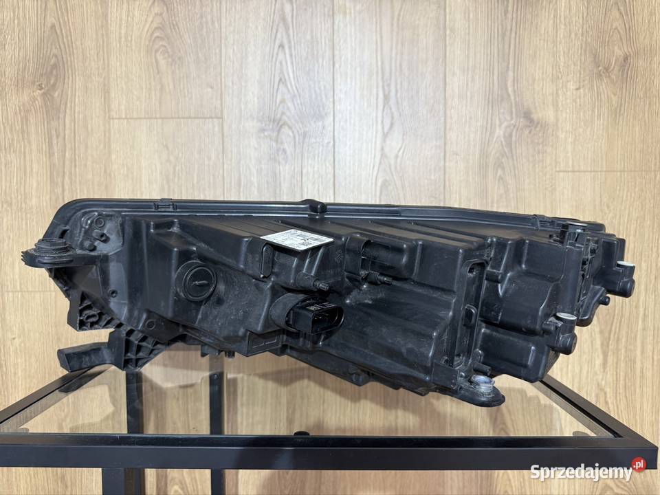 Lampa prawy przód Full Led Skoda Octavia IV Wrocław