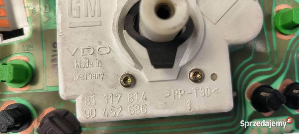 LICZNIK ZEGAR OPEL ASTRA 81117814 Lipno