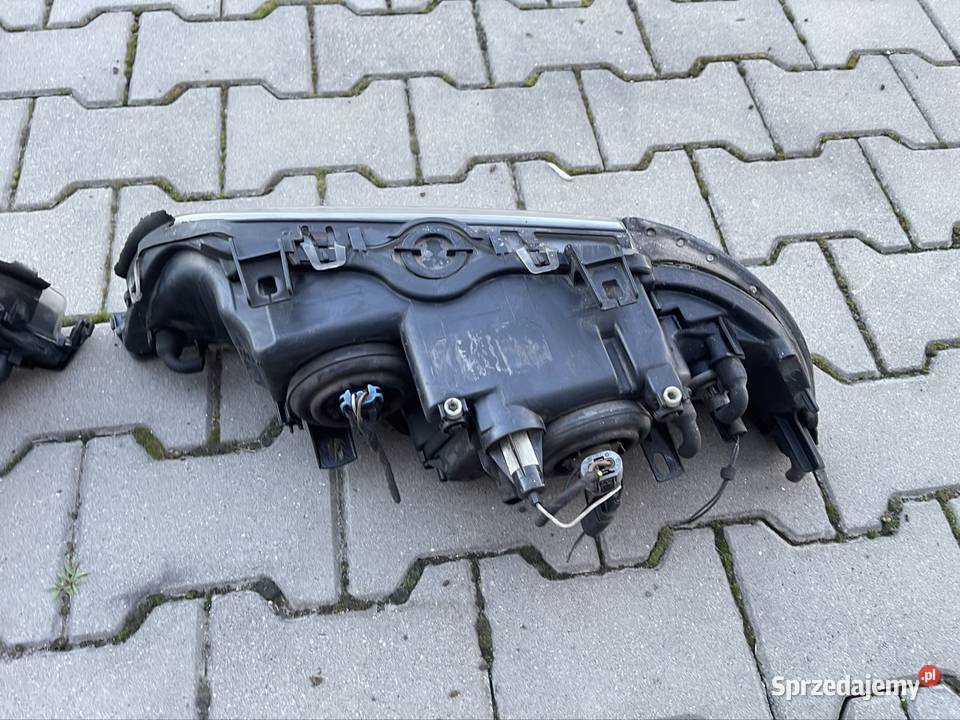 BMW e39 lampy przednie Hella oryginał polift Lampy przednie Chełm