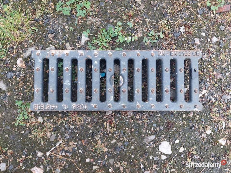 Kratka kanalizacyjna zeliwna