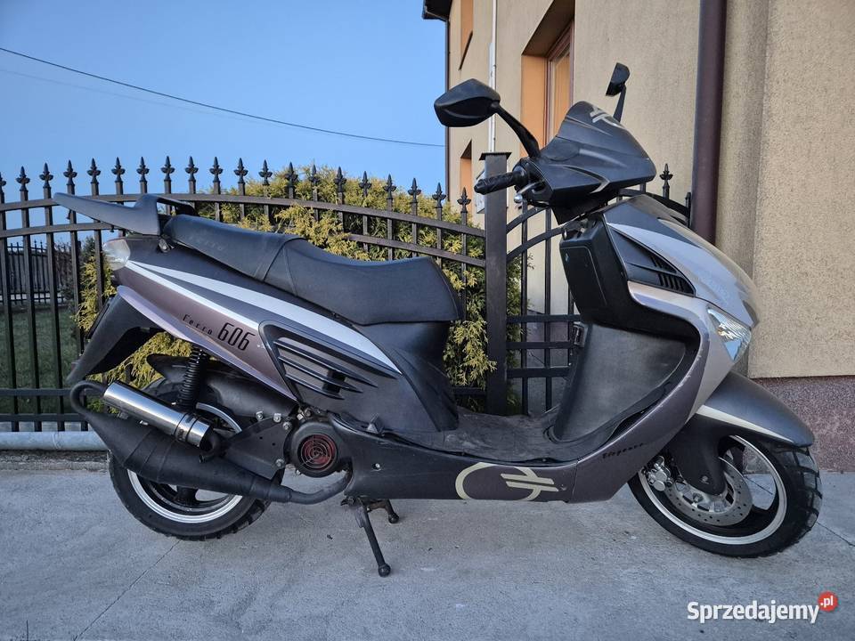 Skuter ZIPP Ferro 606 2T 49cc sprzedam 2014r pas napędowy podlaskie Ciechanowiec